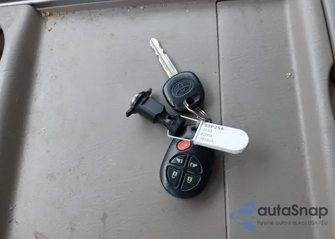 2010 Toyota Sienna Le from USA, damaged, VIN 5TDKK4CC5AS299404